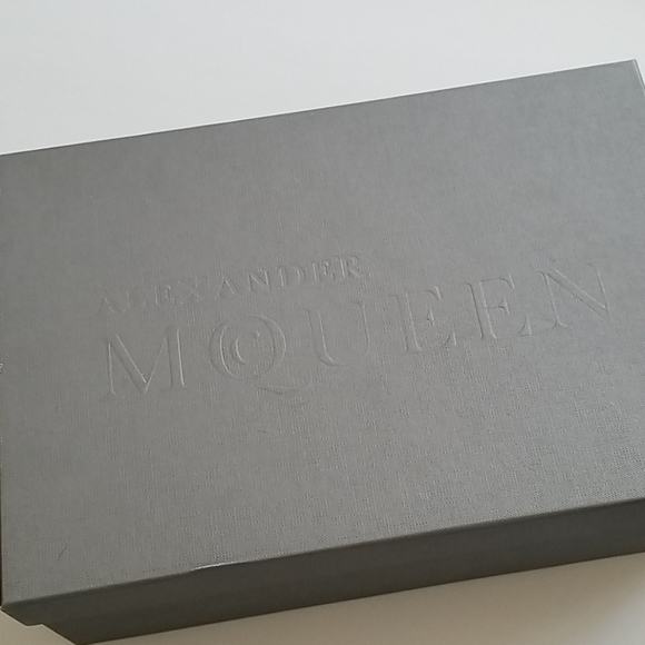 Alexander McQueen Gold Leaf Flat Sandals EU 36.5 - Picture 7 of 7